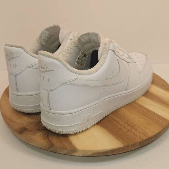 Nike AF1 Air Force 1 '07 Low Mens Size 9.5 White 315122-111 - Picture 4 of 10